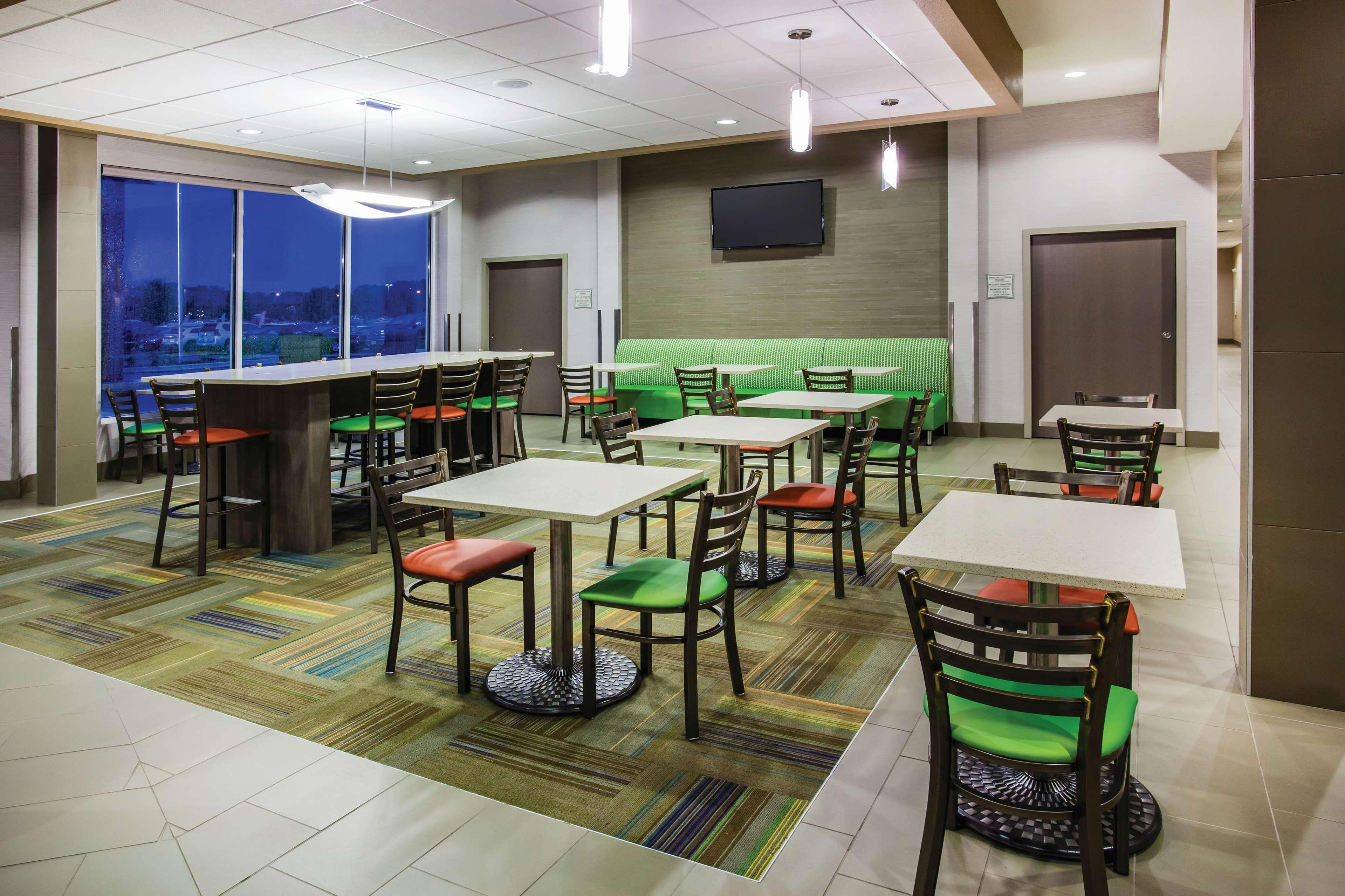 La Quinta By Wyndham St. Paul-Woodbury Hotel Екстериор снимка