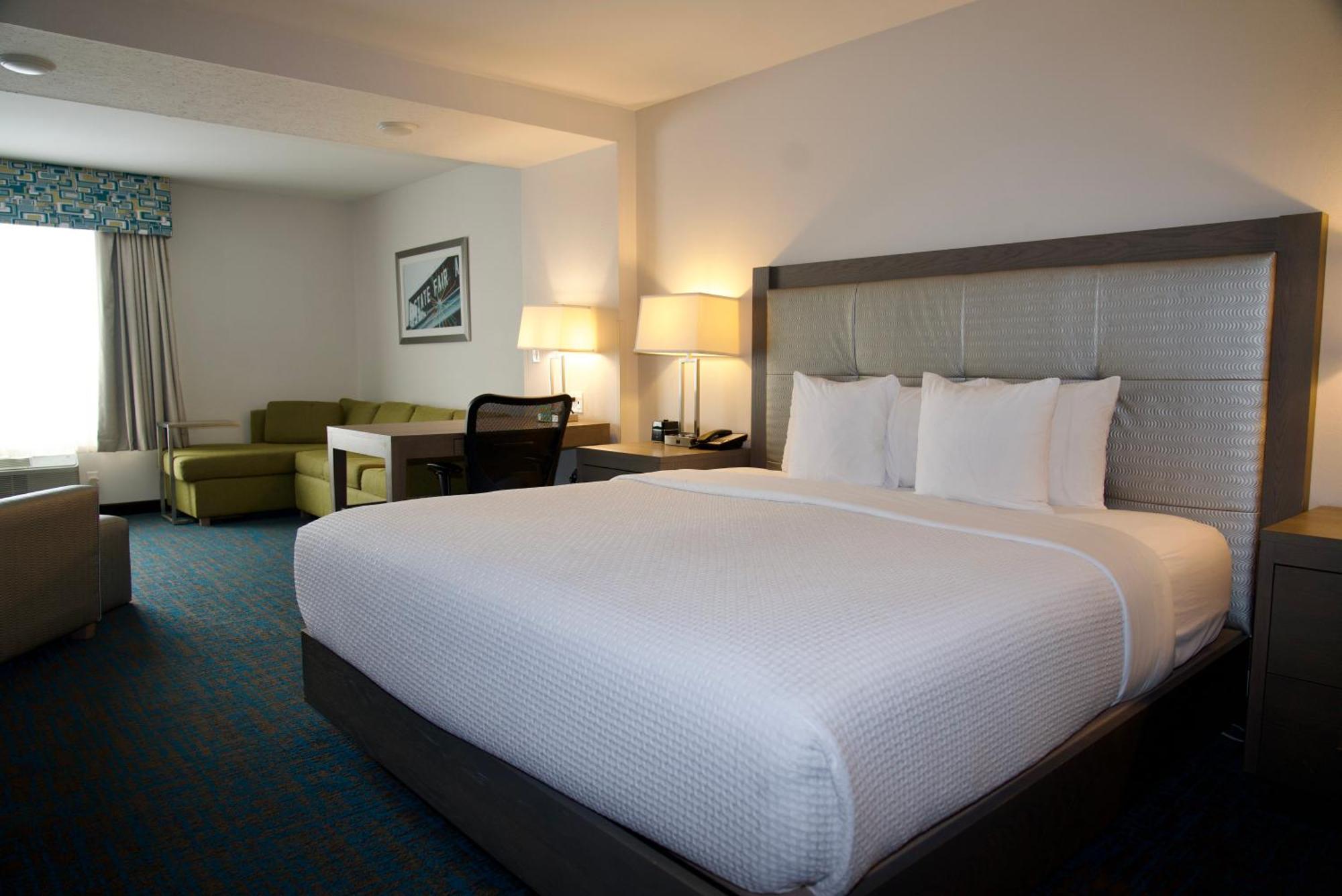 La Quinta By Wyndham St. Paul-Woodbury Hotel Екстериор снимка