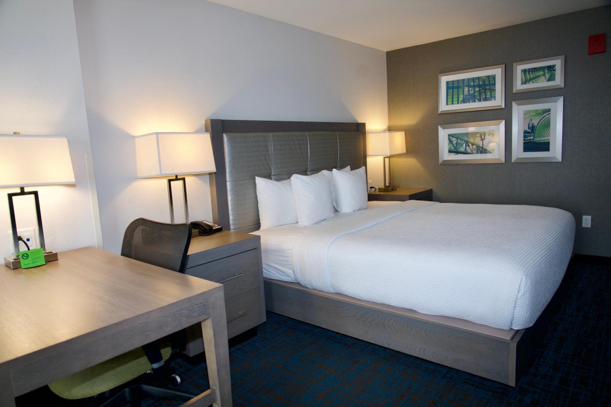 La Quinta By Wyndham St. Paul-Woodbury Hotel Екстериор снимка