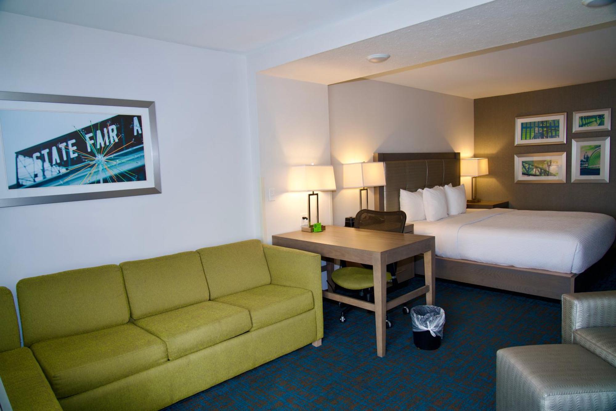 La Quinta By Wyndham St. Paul-Woodbury Hotel Екстериор снимка