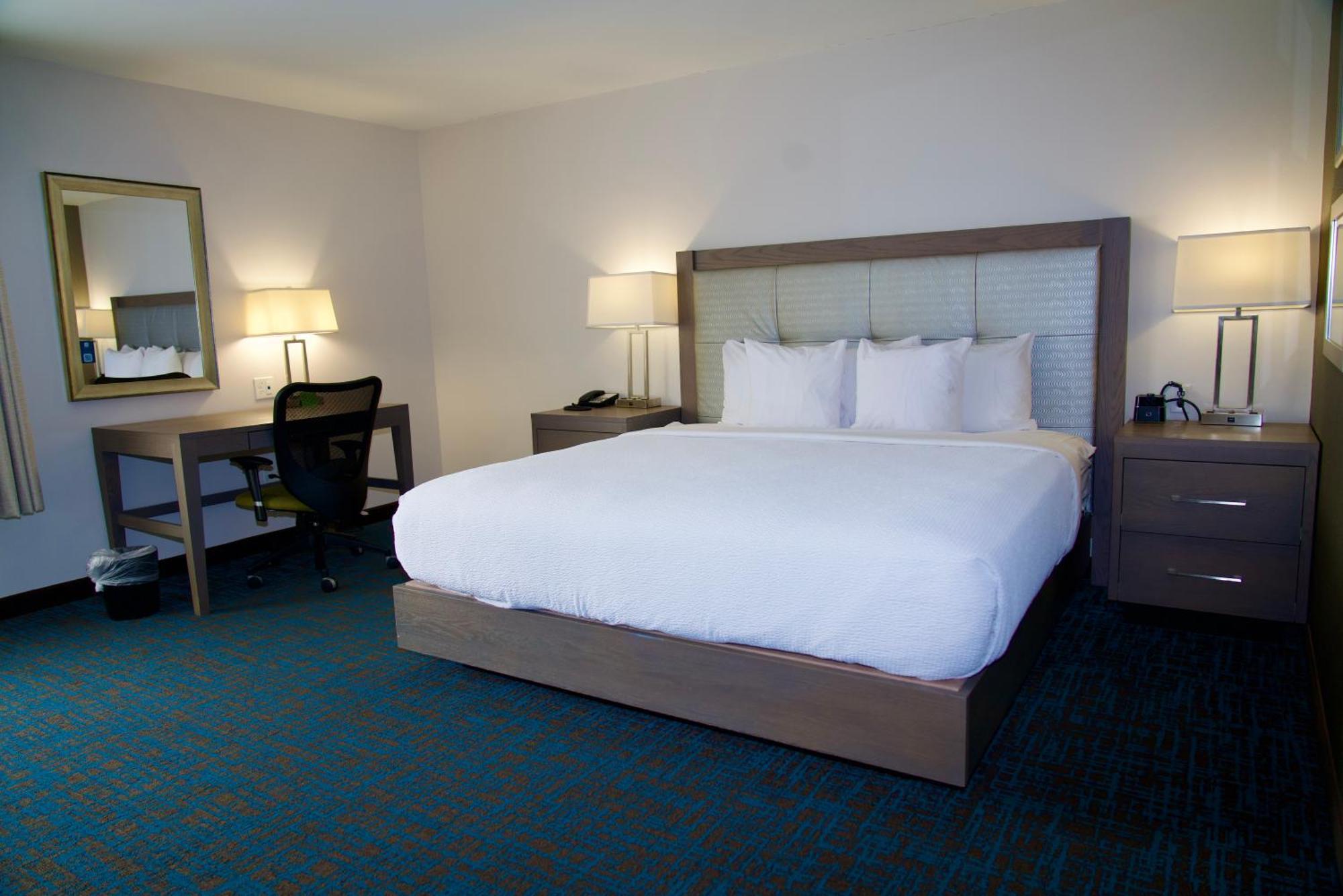 La Quinta By Wyndham St. Paul-Woodbury Hotel Екстериор снимка