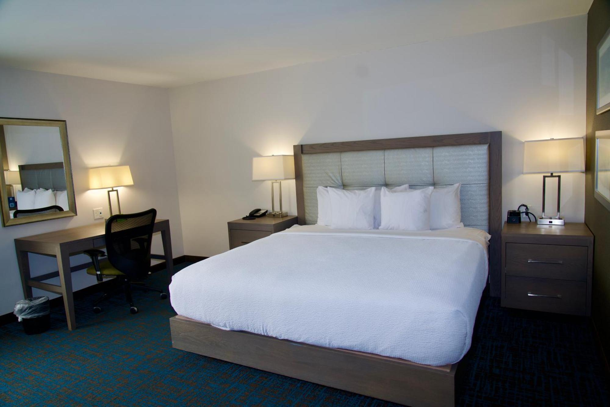 La Quinta By Wyndham St. Paul-Woodbury Hotel Екстериор снимка
