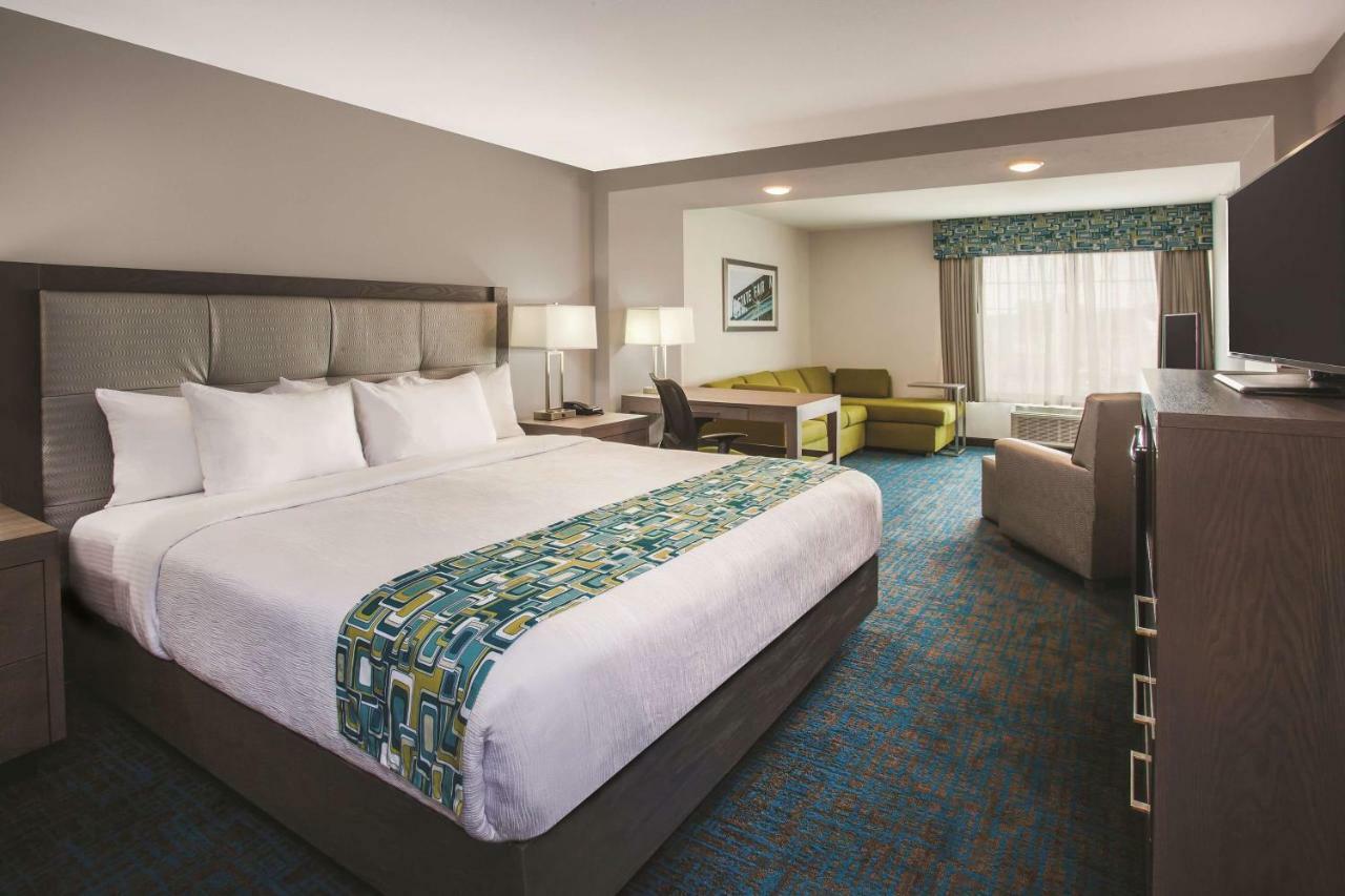 La Quinta By Wyndham St. Paul-Woodbury Hotel Екстериор снимка